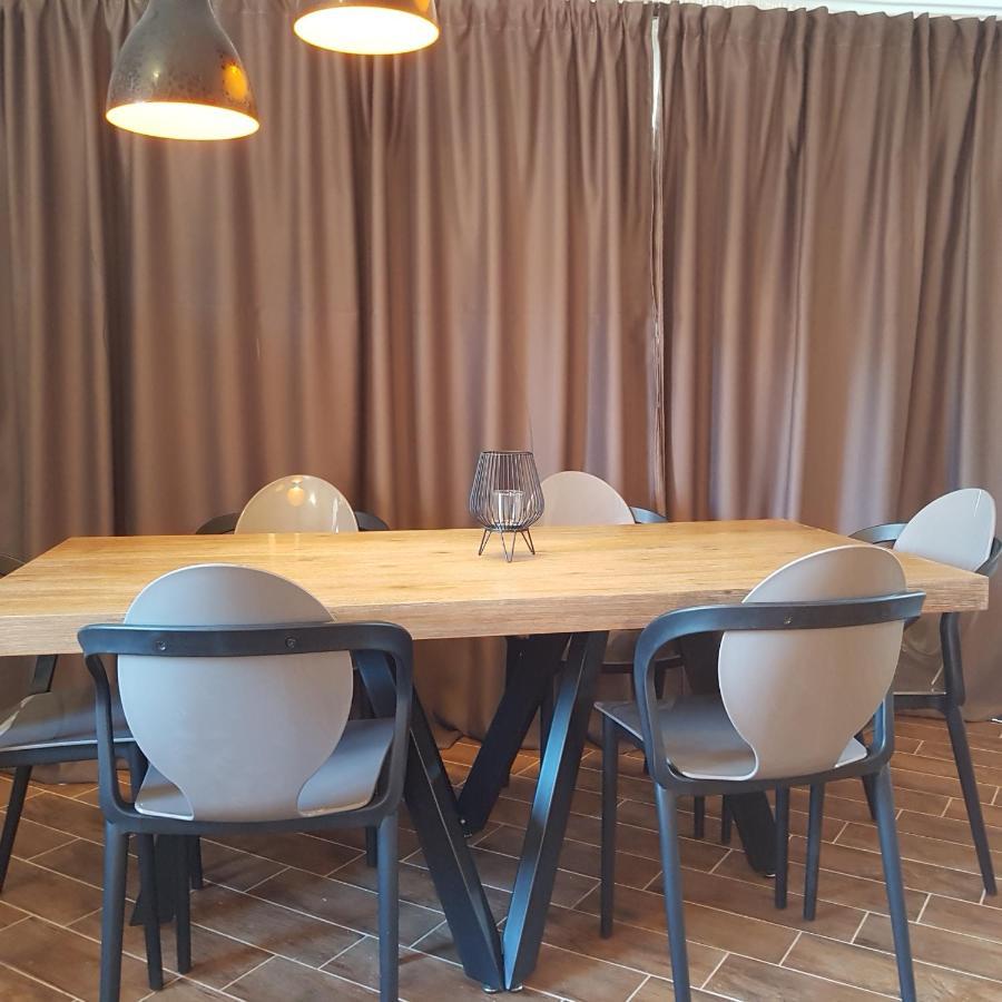 Apartamento Jardin Kapetanova Kuca Veli Iž Exterior foto
