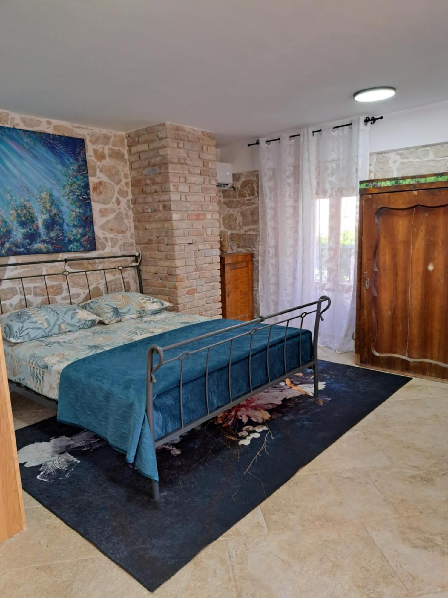 Apartamento Jardin Kapetanova Kuca Veli Iž Exterior foto